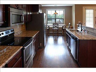 5th image of 2205 Rosemeade Cv