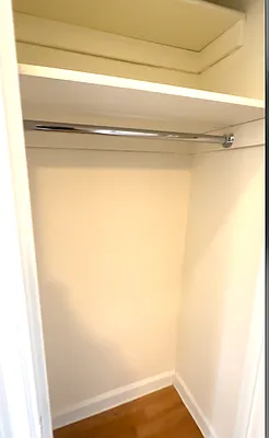 Rented by Manhattan Realty Group | media 8