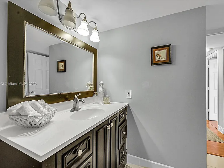 3200 N Port Royale Dr N #1009 — Photo 17