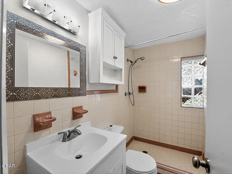 14108 Pelican St — Photo 15
