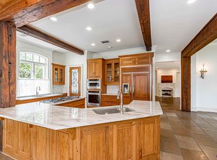 10721 E Hidden Lake Ct, Baton Rouge, LA 70810