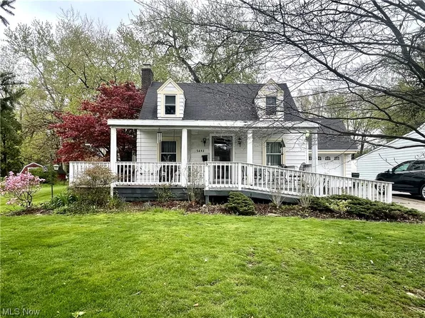 2693 Evelyn Rd, Youngstown, OH 44511