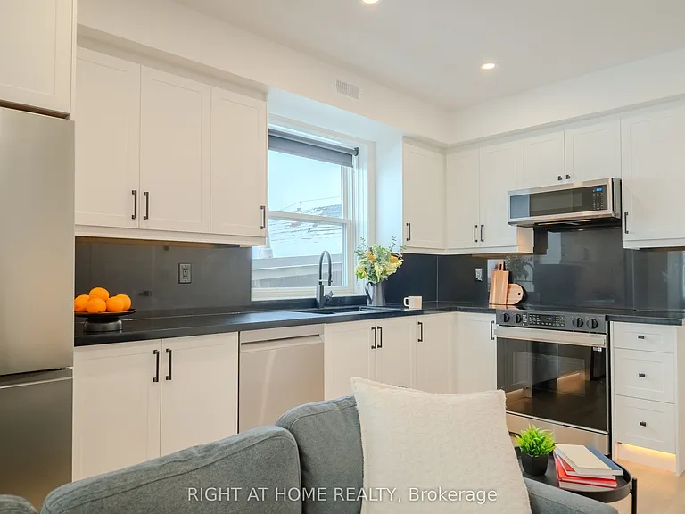 55 Innes Ave #3 — Photo 10