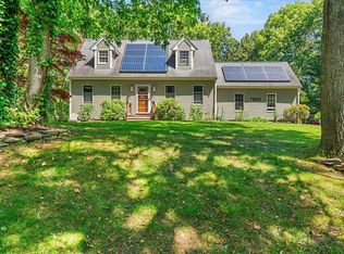 19 Forest Rd, Forestdale, MA 02644