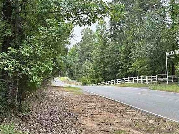 Exterior Neighborhood (street photo)