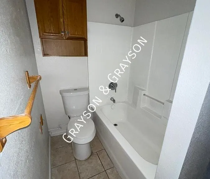 6637 N 58th Dr #6 — Photo 4
