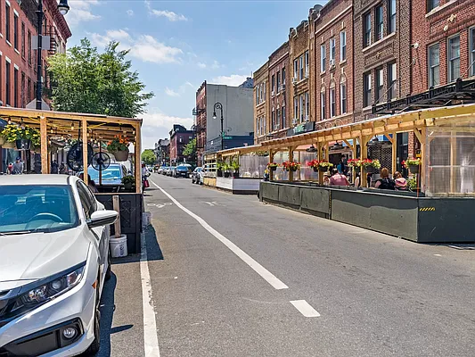 Rented by Compass | media 7