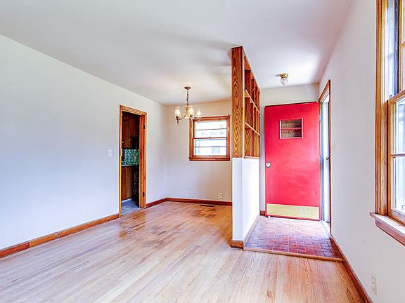 3rd image of 3227 Boright Dr