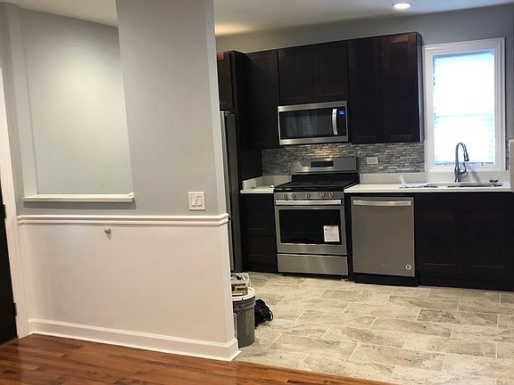 5th image of 9244 S Blackstone Ave