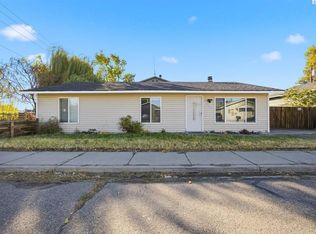 620 E 7th Ave, Kennewick, WA 99336