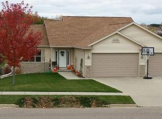 1011 15th St, Baraboo, WI 53913