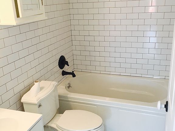 5th image of 641 Driggs Ave #617