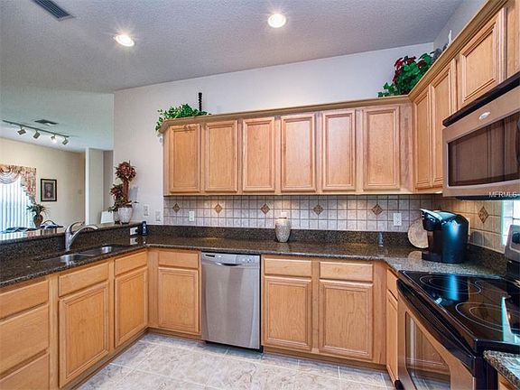 5th image of 9012 Heathland Ct