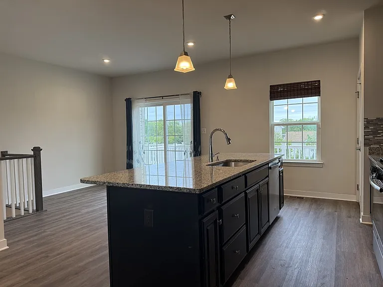 600 Judy Way — Photo 4