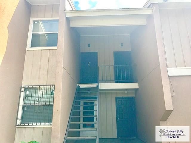 1st image of 205 Calle Amistosa APT 121