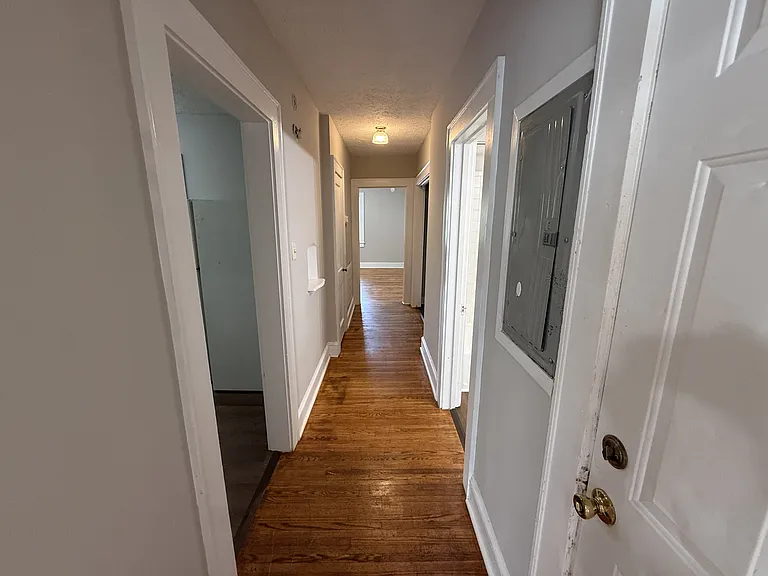 56 Hillcrest Ave SE #3 — Photo 7