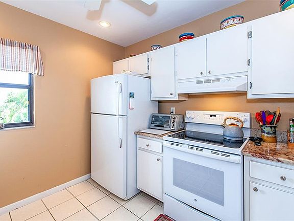 4th image of 862 Bird Bay Way