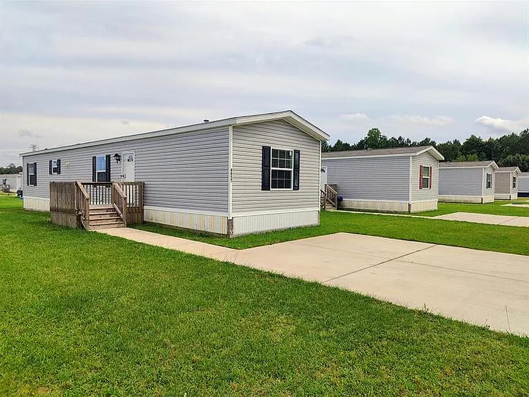 4617 Rainbow Ln — Photo 12