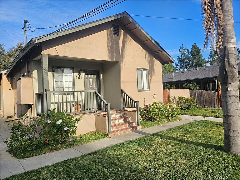 964 Cypress Ave — Photo 14
