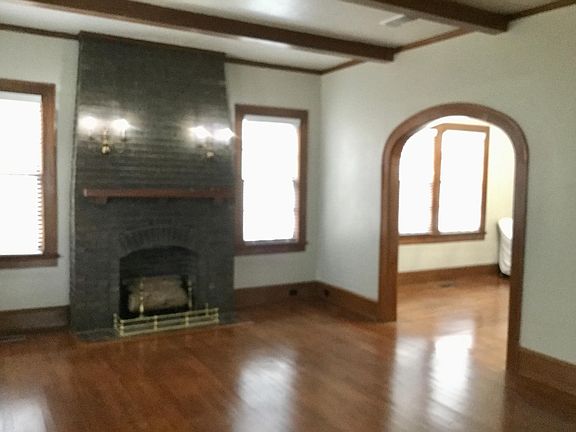 2nd image of 750 Slattery Blvd