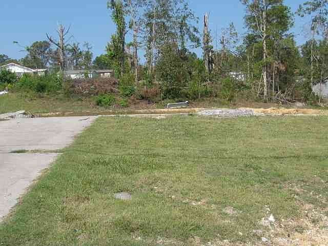 2nd image of 1505 Falcon Dr SE