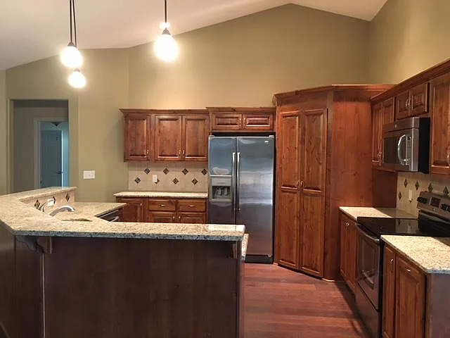 2104 Little Kitten Ave — Photo 4