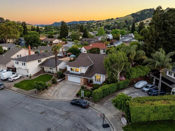 16761 Dry Creek Ct, Morgan Hill, CA 95037