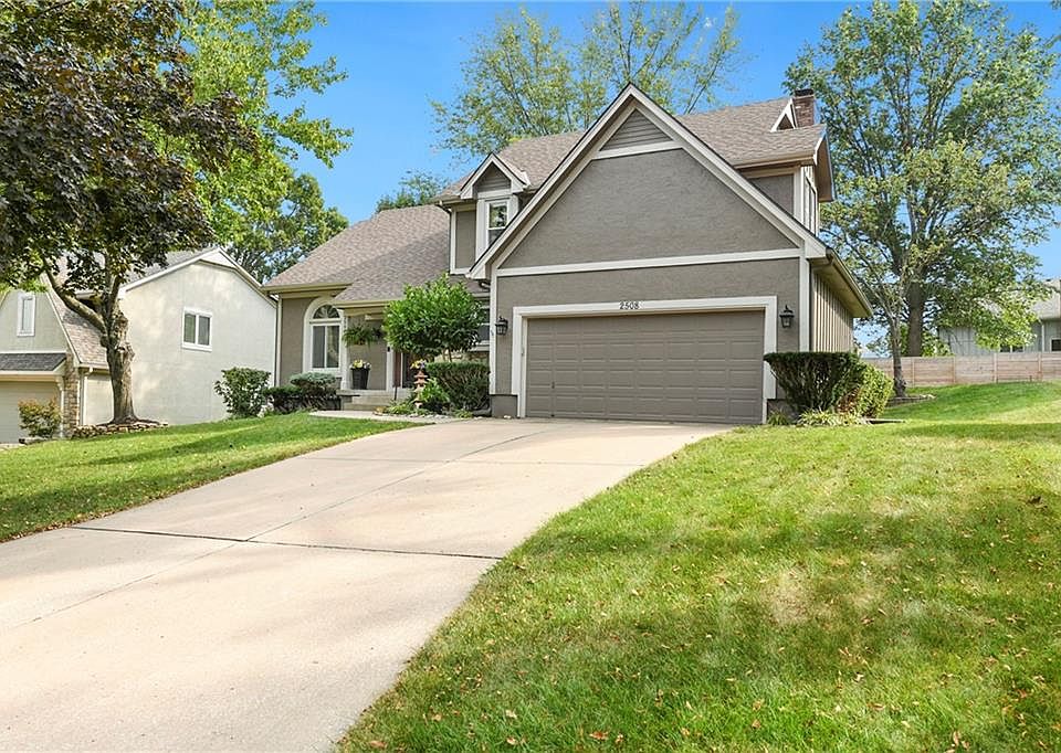1st image of 2508 NW Bent Tree Cir