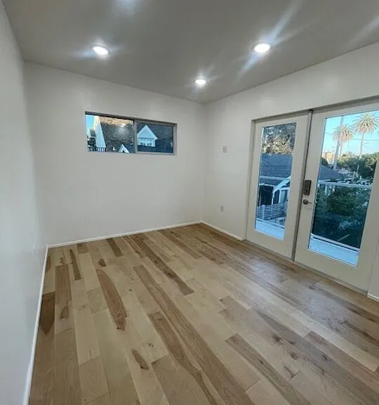 245 Windward Ave — Photo 12