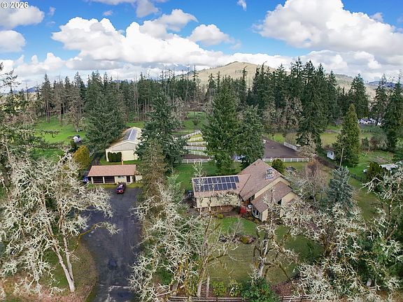 5th image of 34817 Matthews Rd