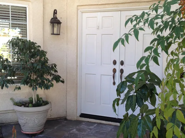 1579 Dawson Dr, Vista, CA 92081
