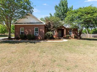 208 Mahan Dr, Perry, GA 31069