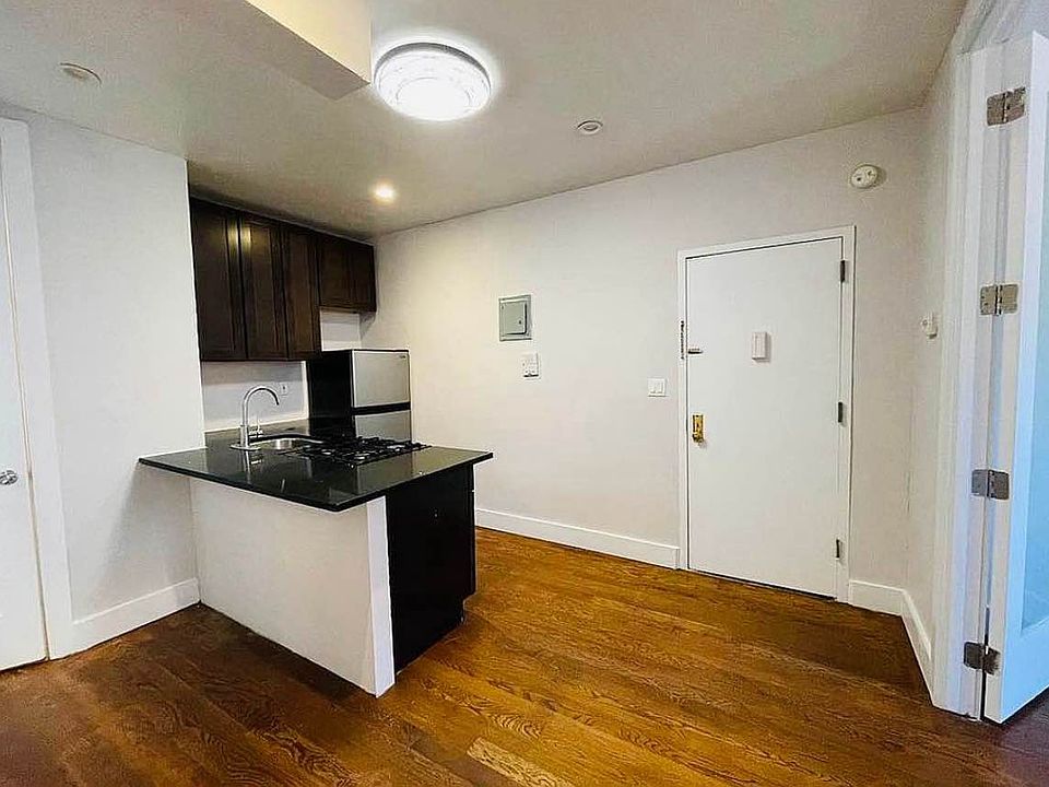 1st image of 1912 Pacific St #1A