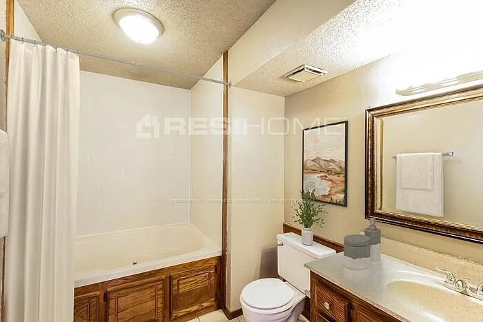 8340 NW 109th Ter — Photo 12