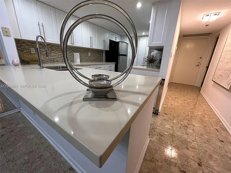 1717 N Bayshore Dr #A-1057 — Photo 5