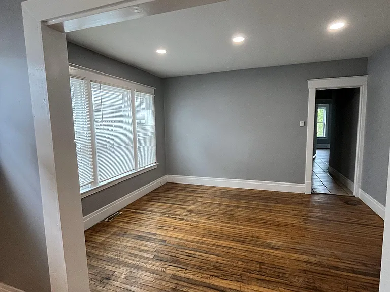 121 Minnesota Ave #1 — Photo 4