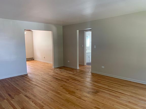 2nd image of 421 Burlington Ave APT 5