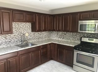 325 Dickens Dr, Toledo, OH 43607