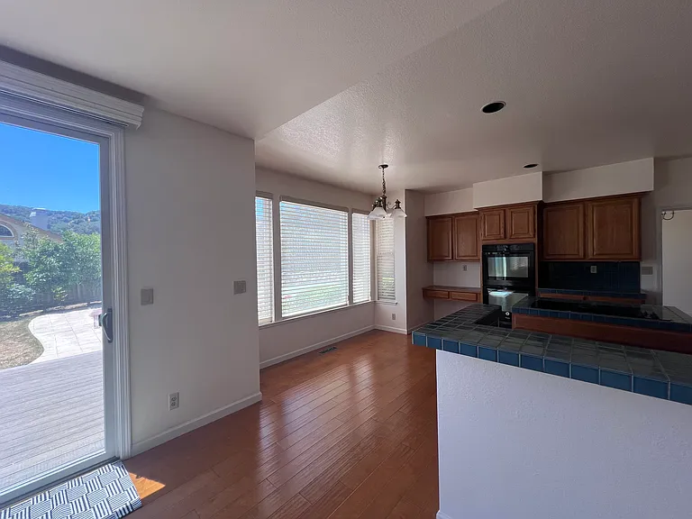 5180 Mount Tam Cir — Photo 8