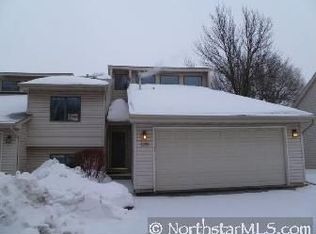 1325 Sunview Dr, Shoreview, MN 55126