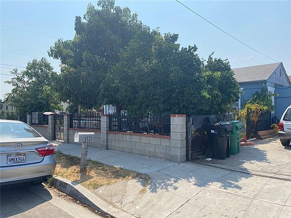 4th image of 3537 Barnes Ave