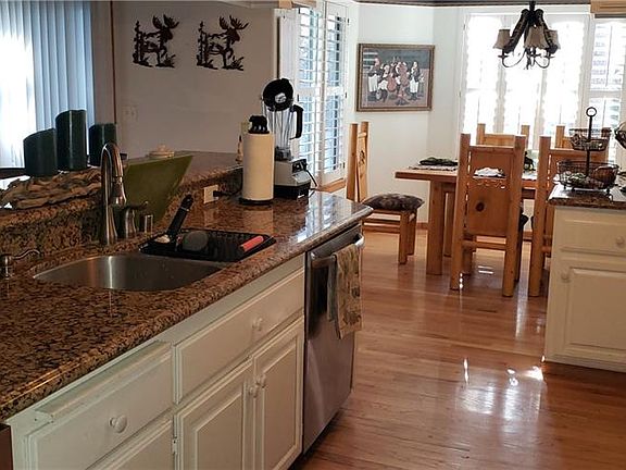 3rd image of 149 Marina Point Dr