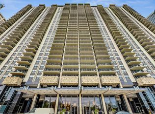 400 E Randolph St APT 823, Chicago, IL 60601