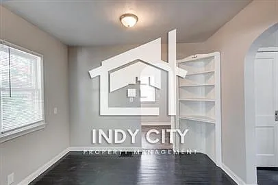 3 bed, 1.0 bath, 1024 sqft, $1,500 — Photo 4