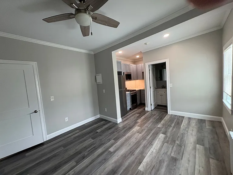 16 Magnolia Ave — Photo 3