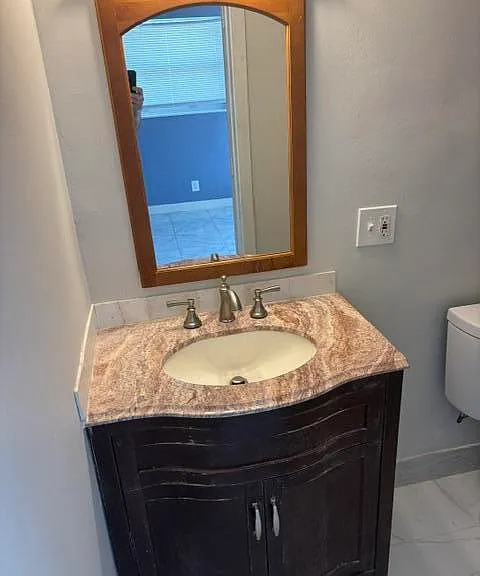681 SW 14th St — Photo 5