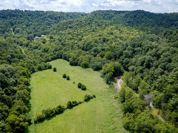 5697 Dry Creek Rd, Dowelltown, TN 37059