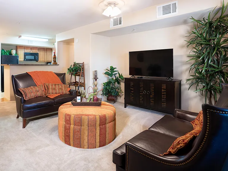 Carefree Senior Living at The Willows — Photo 34
