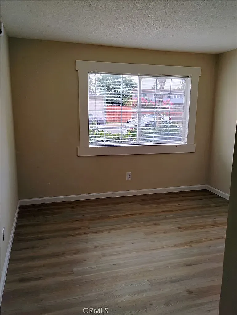 Marshall Manor — Photo 4
