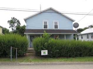 421 1st St, Chestnut Ridge, PA 15422